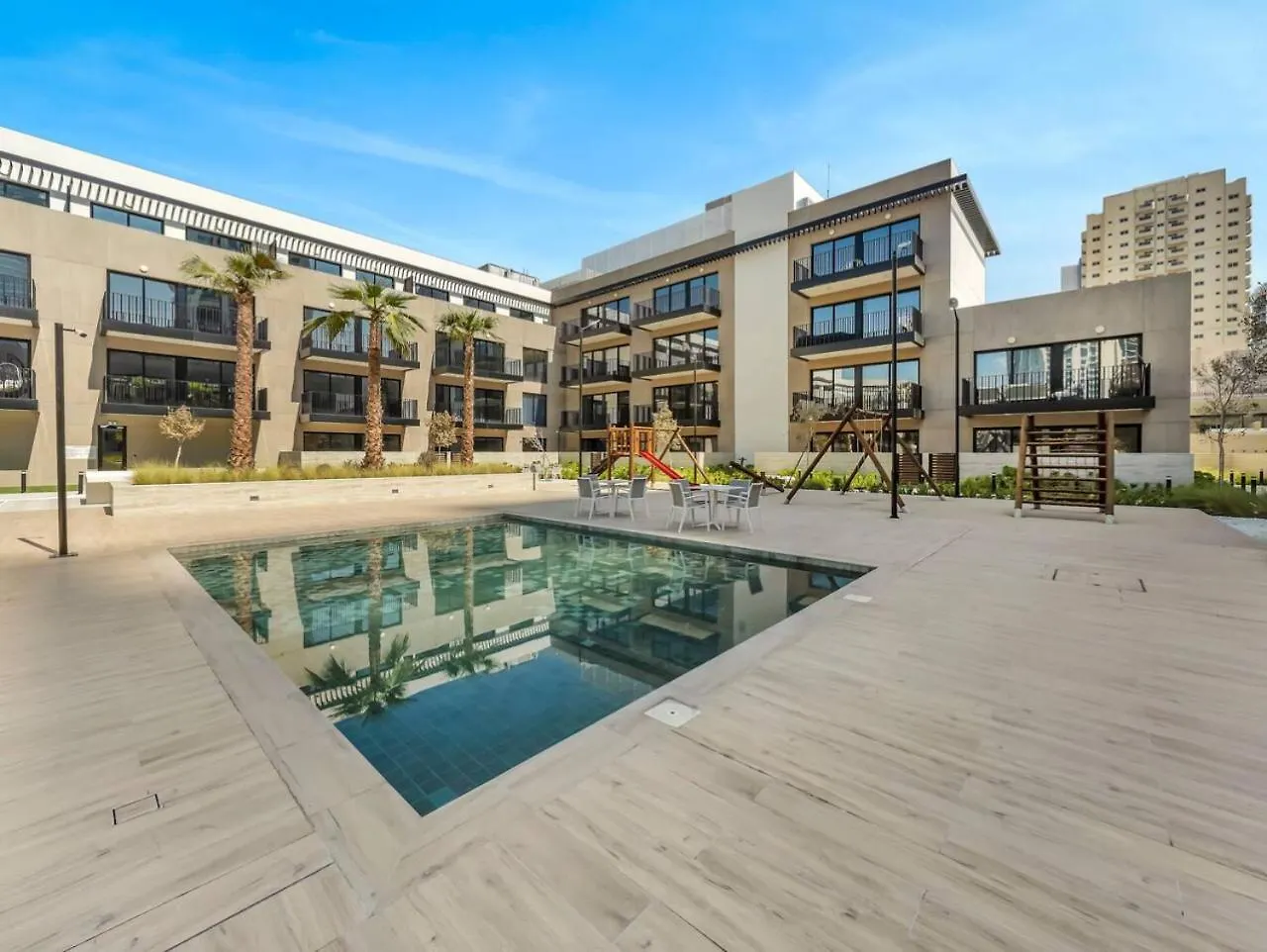 ドバイBrand New Luxurious 2 Bed In Jvc With Padel Courtアパートメント 0*, ドバイ アラブ首長国連邦